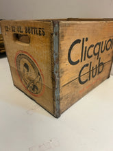 Load image into Gallery viewer, Vintage Clicquot Club Soda Bottle Crate