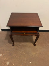 Load image into Gallery viewer, Queen Anne Style Mahogany End Table with Pull Out Tray