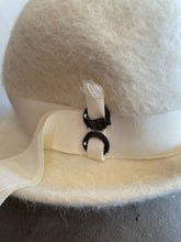 Load image into Gallery viewer, White Felt Sear&#39;s Millinery Hat
