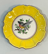 Load image into Gallery viewer, Majolica Bird Plate made in Italy IX