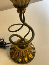 Load image into Gallery viewer, Vintage Tiffany Style Table Lamp