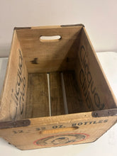 Load image into Gallery viewer, Vintage Clicquot Club Soda Bottle Crate