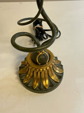 Load image into Gallery viewer, Vintage Tiffany Style Table Lamp