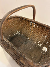 Load image into Gallery viewer, One Handle Wicker Basket