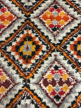 Load image into Gallery viewer, Colorful 100% Hand Knotted Wool Moroccan Area Rug