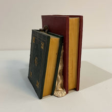 Load image into Gallery viewer, Vintage Nautical Travel Themed Resin Book Ends