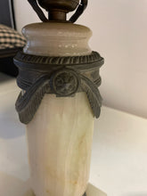 Load image into Gallery viewer, Regency Style Onyx Lamp
