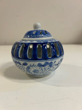 Load image into Gallery viewer, Canton Blue & White Porcelain Potpourri Incense Lidded Jar