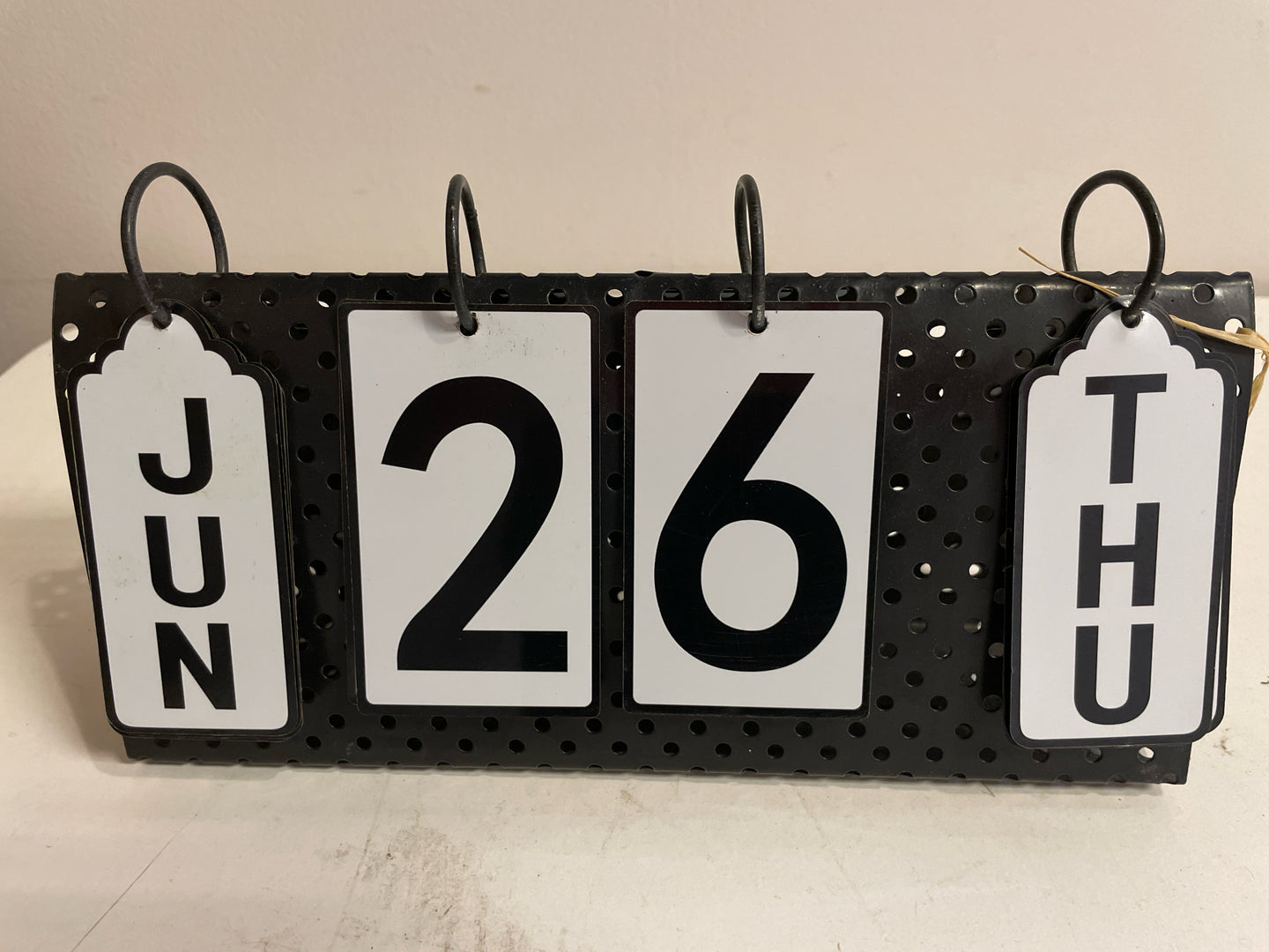 Metal Flip Card Calendar