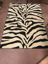 Load image into Gallery viewer, Animal Print  Rug with Pad
