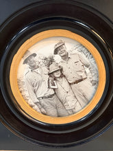 Load image into Gallery viewer, Black &amp; Gold Porthole Style Photo Frame
