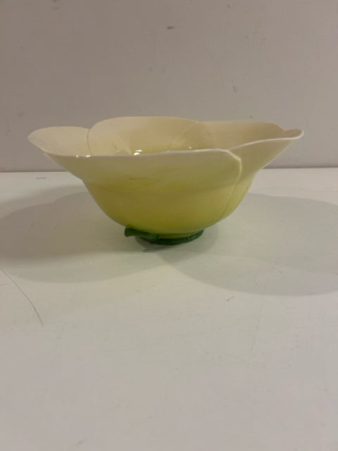 Ceramic Flower Serving Bowl from Mustardseed & Moonshine