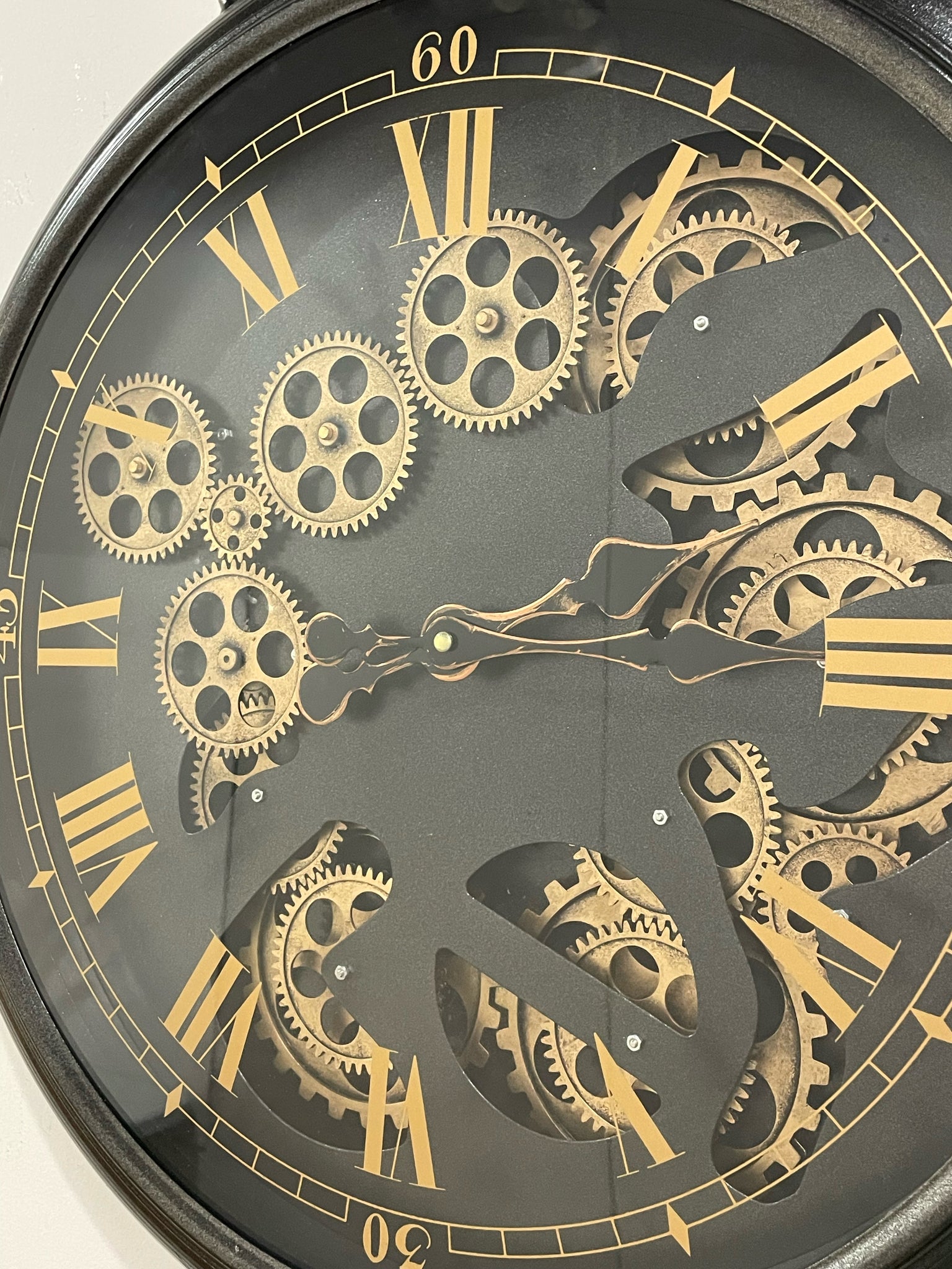 moving gear wall clock Kalvin Moving Gear Wall Clock – Turn The Tables