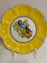Load image into Gallery viewer, Three Majolica Bird Plates made in Italy
