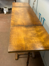 Load image into Gallery viewer, Extendable Tray Top Table with  Removable Tray
