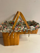 Load image into Gallery viewer, Longaberger Stair Step it Up Basket
