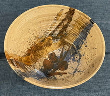 Load image into Gallery viewer, Brown &amp; Blue Pottery Bowl
