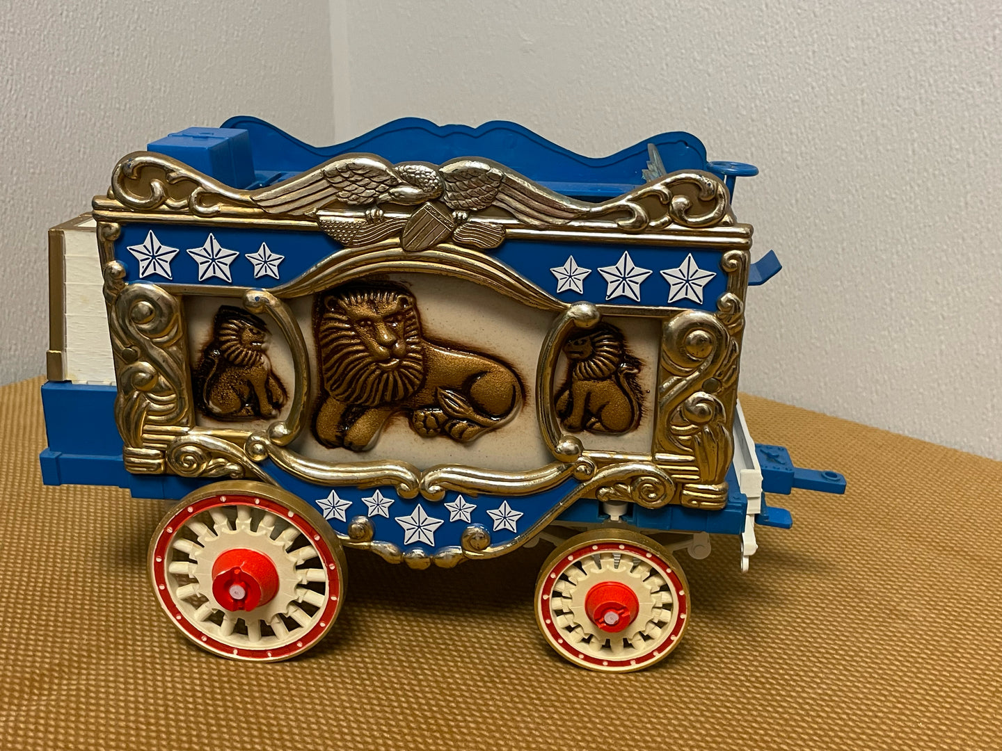 Vintage Jim Beam Circus Wagon Decanter 1979