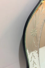 Load image into Gallery viewer, Venetian Style Wall Mirror
