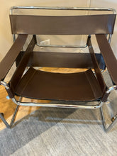 Load image into Gallery viewer, Reproduction Brown &amp; Chrome Wassily Chair
