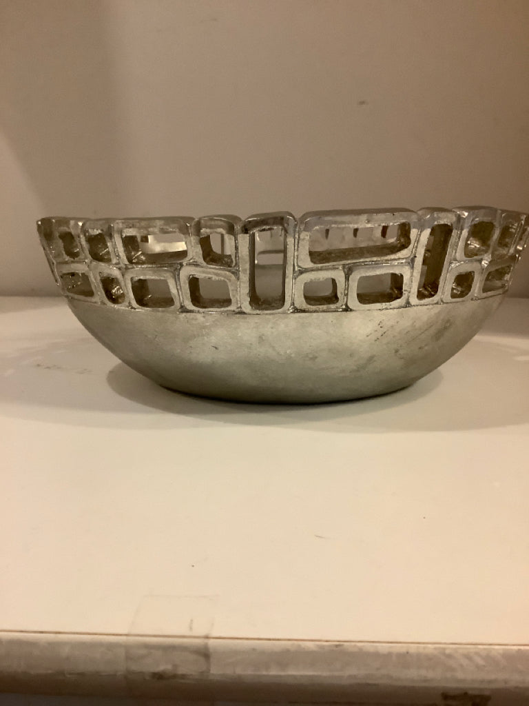 Brushed Nickel Bowl with Decorative Square Rim