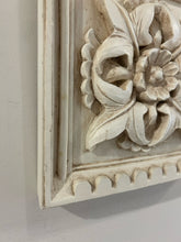 Load image into Gallery viewer, Wall Decor Resin Relief "Ivy"
