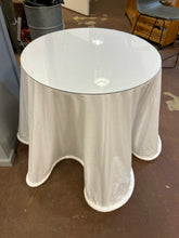 Load image into Gallery viewer, Round Press Board Table with White Tablecloth &amp; Glass Top
