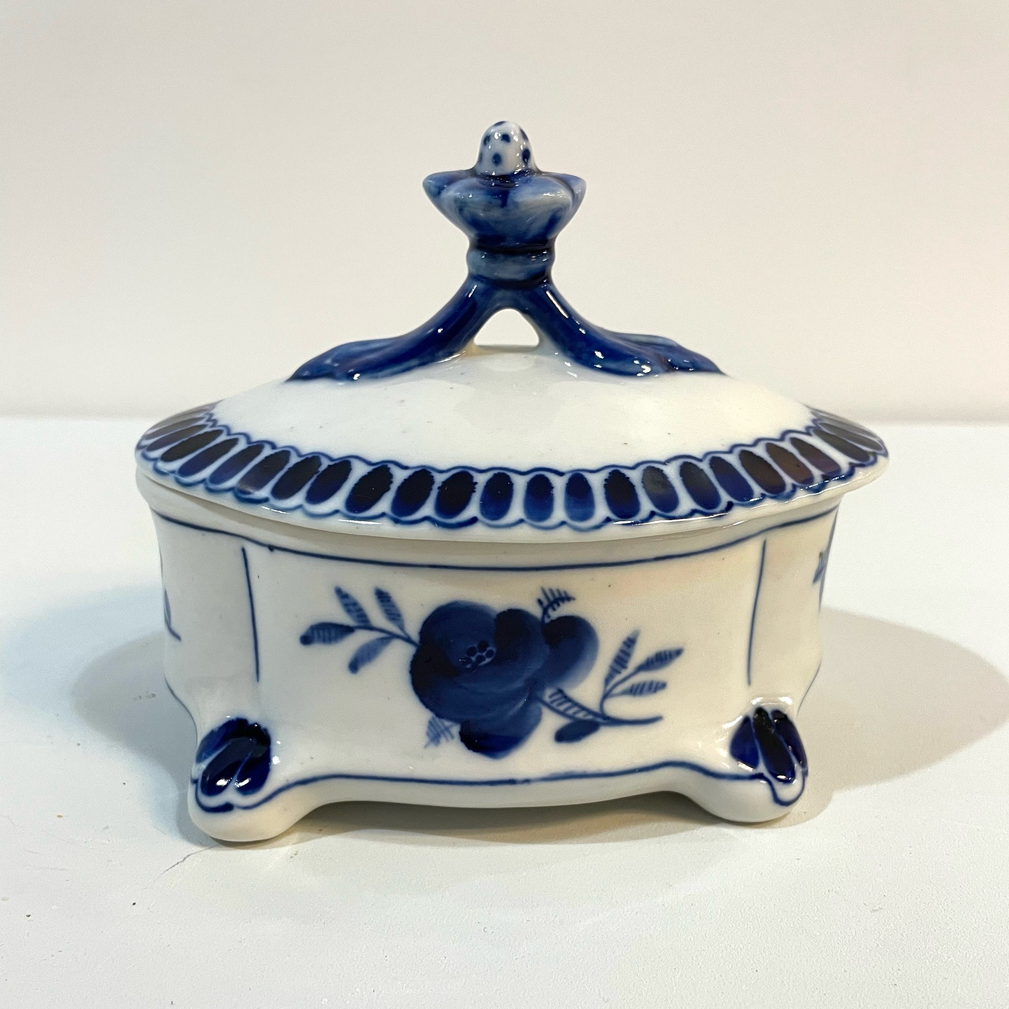 Fabulous Finds Under $50 – Turn The Tables - Northbrook, IL
