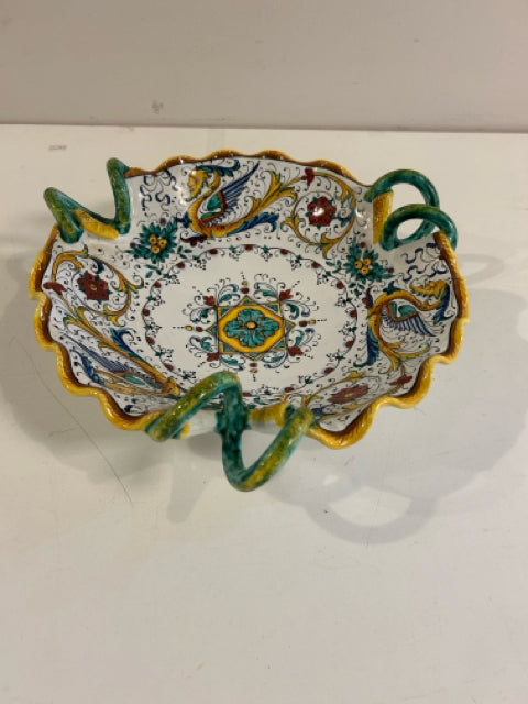 Raffaellesco Pattern Fruit Bowl from Deruta Ceramics made in Italy