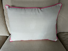 Load image into Gallery viewer, BRAND NEW Valentine's Day Pillow
