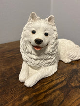 Load image into Gallery viewer, Samoyed Dog Figurine from Sandicast
