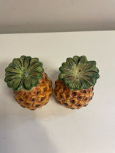 Load image into Gallery viewer, Pineapple Salt &amp; Pepper Shakers
