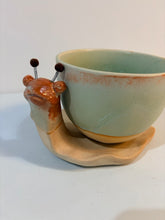 Load image into Gallery viewer, Snail Planter
