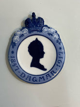 Load image into Gallery viewer, Limited Edition "Empress Dagmar" Commemorative Dish from Royal Copenhagen

