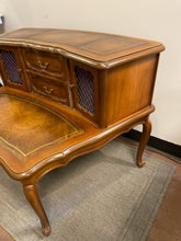 Load image into Gallery viewer, Vintage Walnut French Provincial Occasional Table
