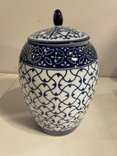 Load image into Gallery viewer, Ceramic Blue &amp; White Porcelain Lidded Jar
