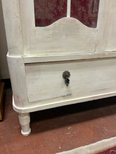 Load image into Gallery viewer, Vintage White Washed Schrank Cabinet with One Glass Shelf
