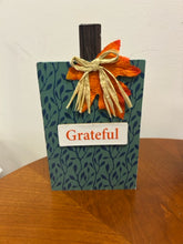 Load image into Gallery viewer, &quot;Grateful&quot; Wood  Sign

