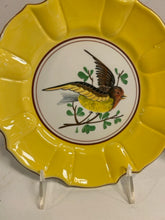 Load image into Gallery viewer, Three Majolica Bird Plates made in Italy
