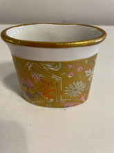 Load image into Gallery viewer, Miniature Porcelain Container from Mottahedeh
