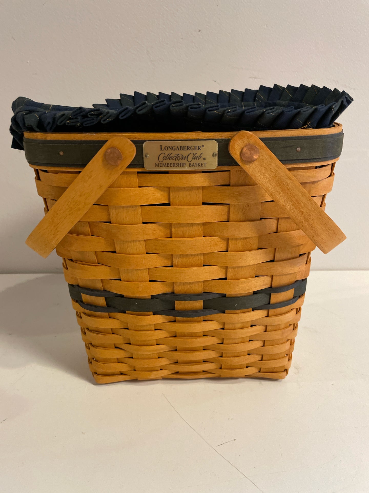 Longaberger Collectors Club Membership Basket