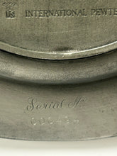 Load image into Gallery viewer, 1976 United States Bicentennial Commemorative Pewter Plate
