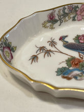 Load image into Gallery viewer, Small Dish from Wedgewood China
