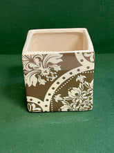 Load image into Gallery viewer, Floral Ceramic Planter
