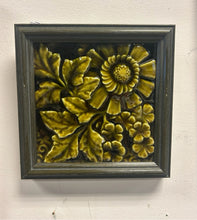 Load image into Gallery viewer, Framed Art Nouveau Tile
