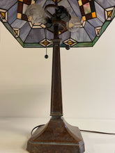 Load image into Gallery viewer, Tiffany Style Table Lamp with Bronze Base
