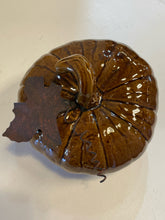 Load image into Gallery viewer, Medium Brown Ceramic Pumpkin
