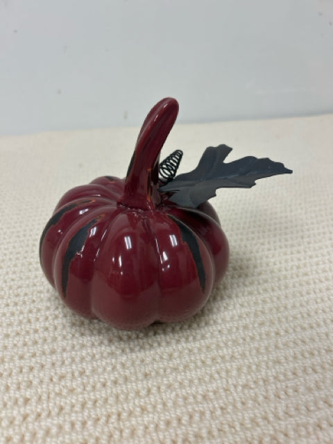Small Cranberry Ceramic Pumpkin