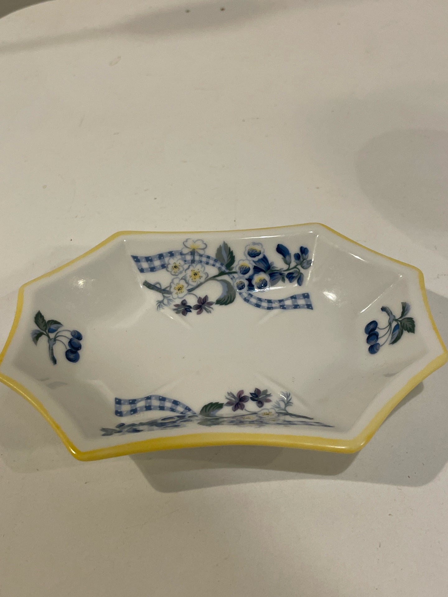 Yellow & Blue Soap Dish