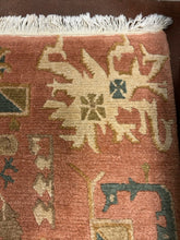 Load image into Gallery viewer, 100% Wool Aztec Patterned Area Rug

